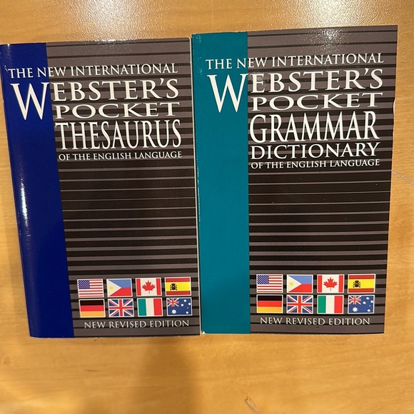 THE NEW INTERNATIONAL WEBSTER’S POCKET REFERENCE LIBRARY: 8 VOLUME BOX SET - Picture 8 of 8